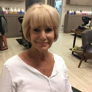 Meet your Posher, Karin